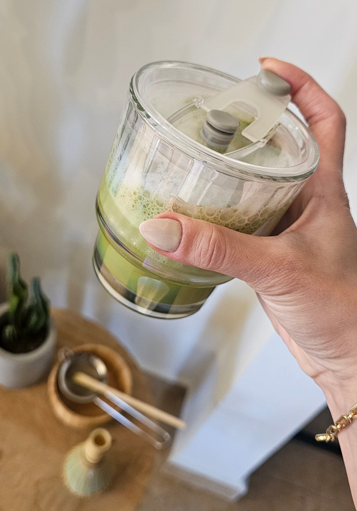 Glass tumbler