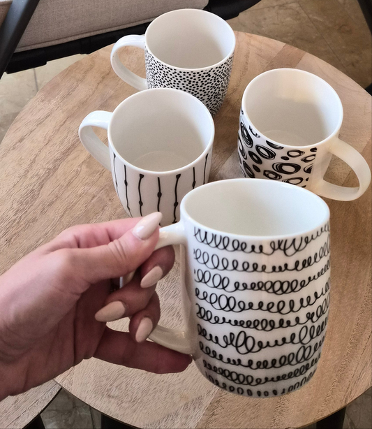 Monochrome mug set